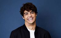 Noah Centineo Girlfriend in 2021: Who is the Actor Dating?